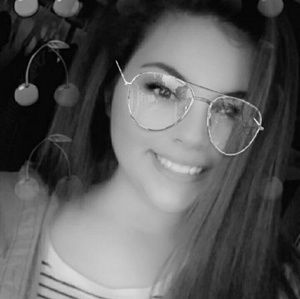 Meet your Posher, Alyssa